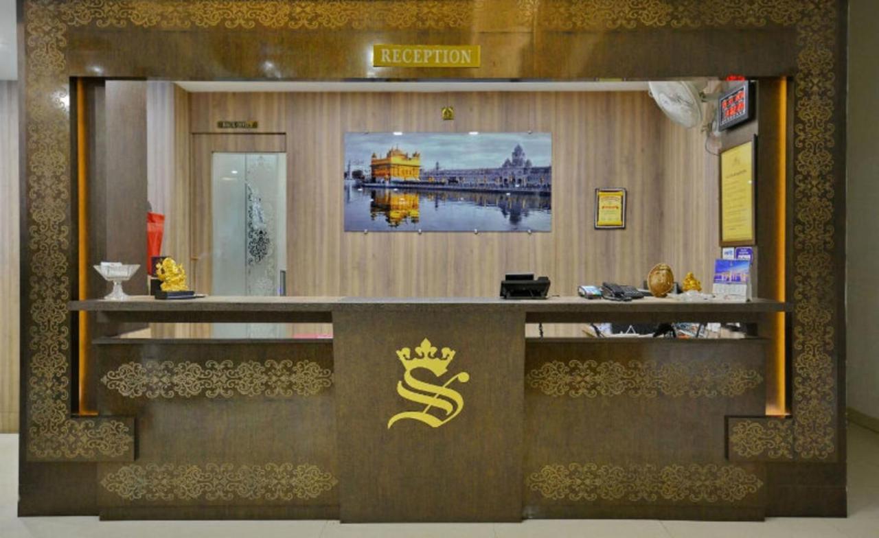 Hotel Samrat Jabalpur Luaran gambar